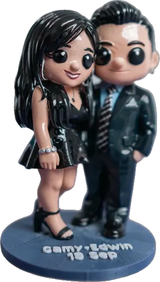 Figura 3D de pareja elegante impresa en resina sobre base azul con sus nombres